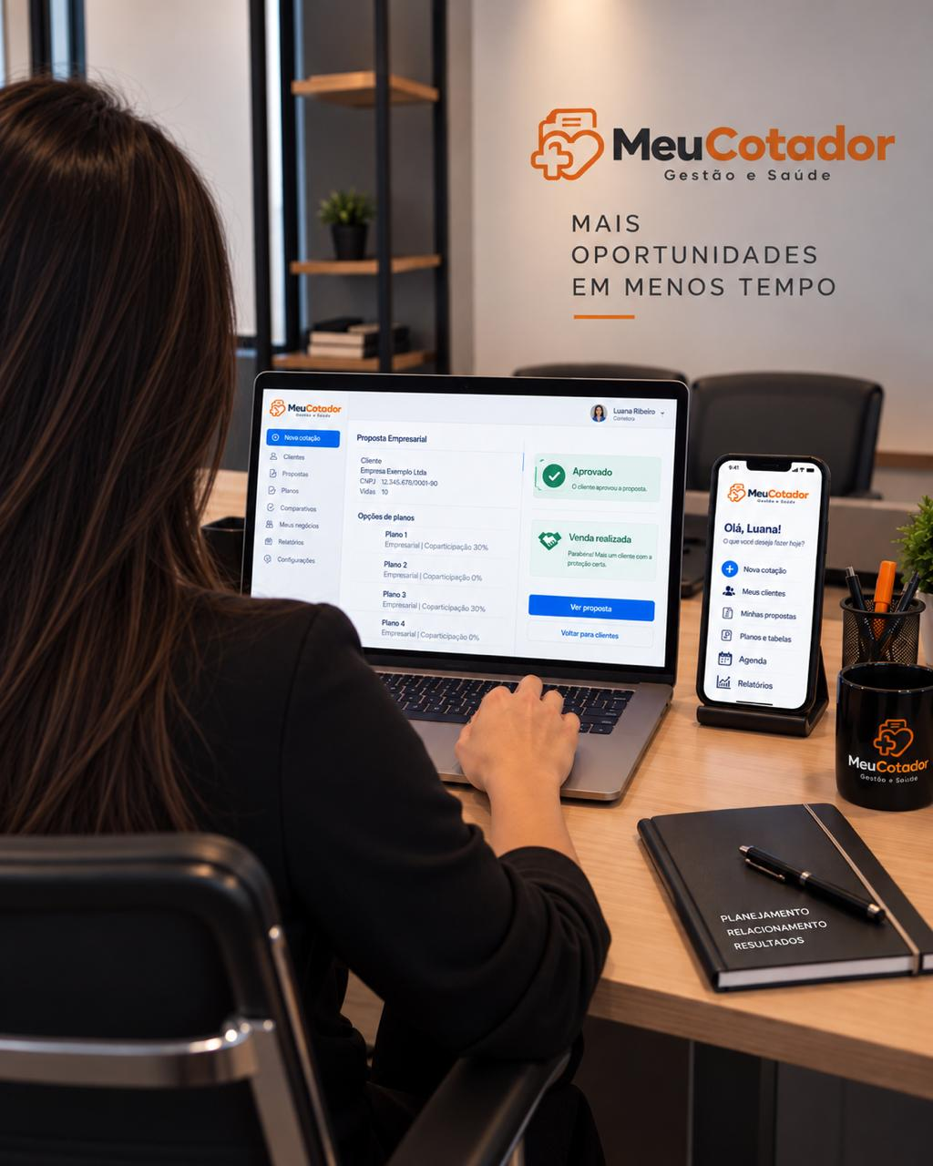 Profissional usando o MeuCotador no atendimento